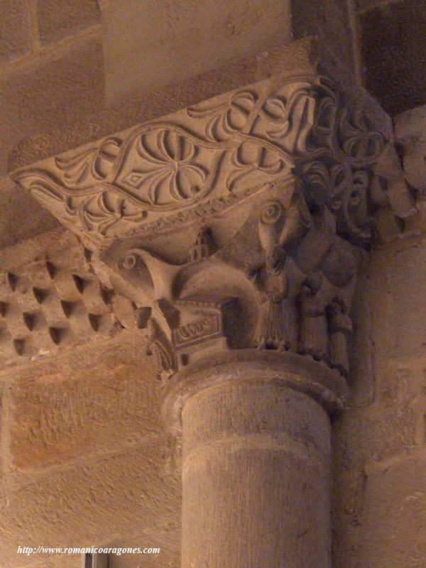 CAPITEL DEL LADO SUR ABSIDAL
